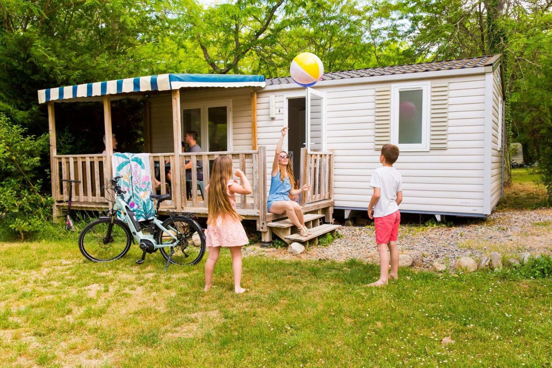Camping La Chapouliere Ruoms Exterior photo